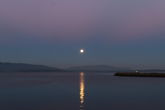 Full Moon setting Aug 2016-3734
